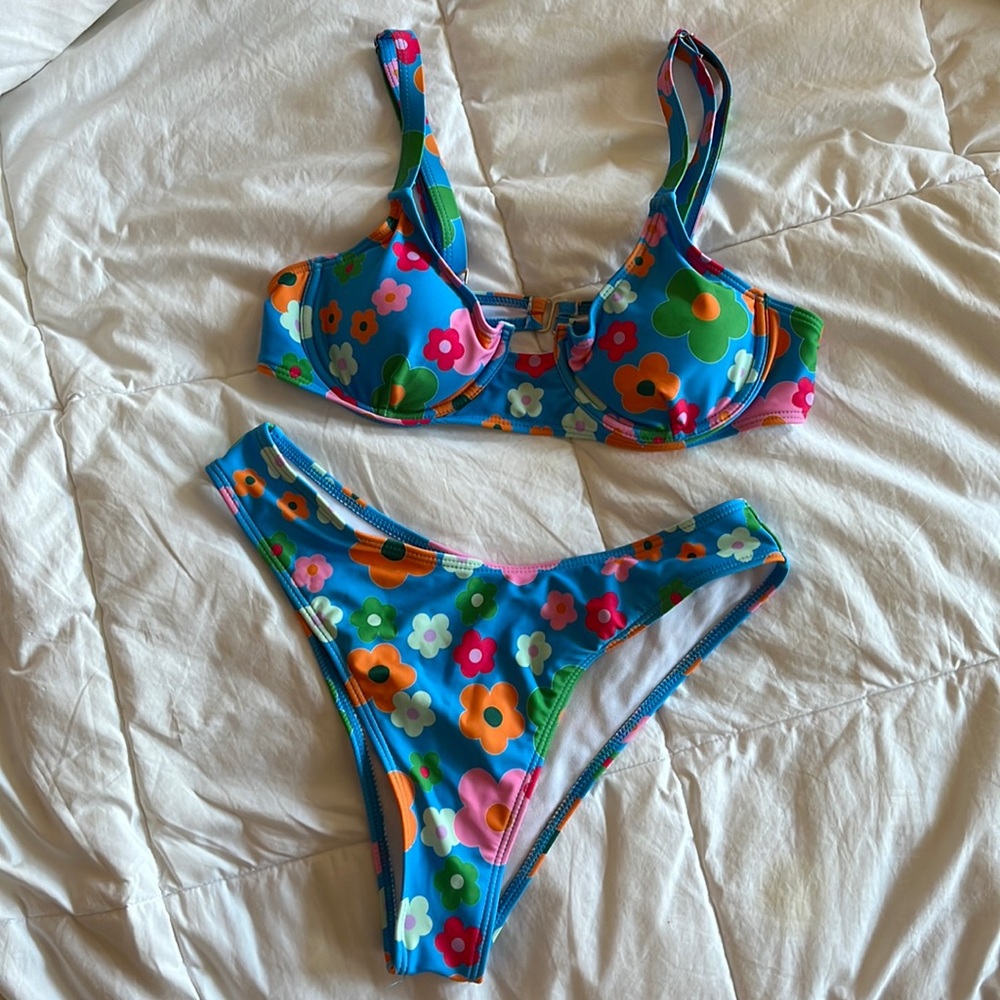 Shein Retro Floral Bikini Small